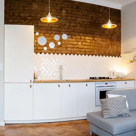 Apartment Zoli Warschau